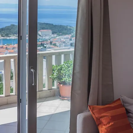 Branka Lägenhet Makarska
